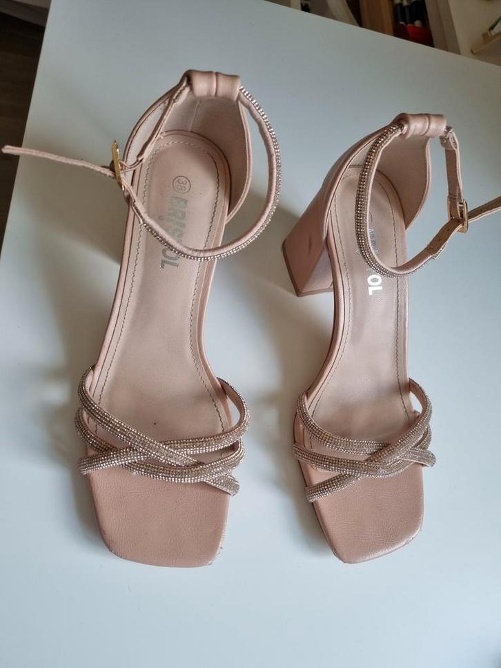 Sandalen met hak, mt 38, Kleding | Dames, Schoenen, Zo goed als nieuw, Sandalen of Muiltjes, Overige kleuren, Ophalen