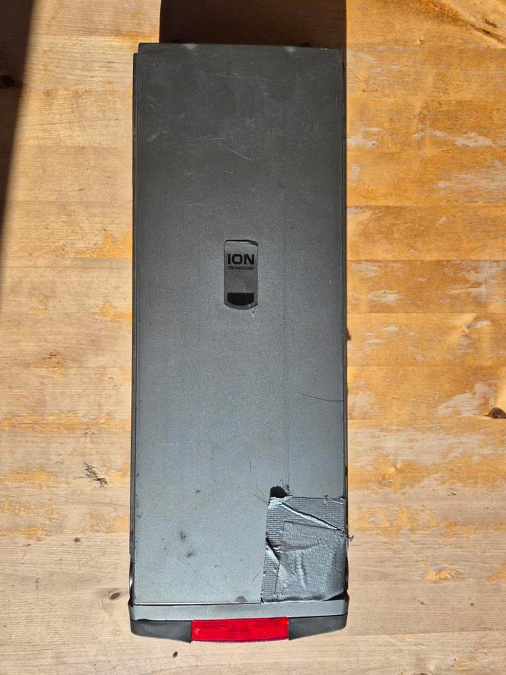 Koga Accu + Lader - Gebruikt, Fietsen en Brommers, Fietsaccessoires | Fietsaccu's, Gebruikt, Ophalen