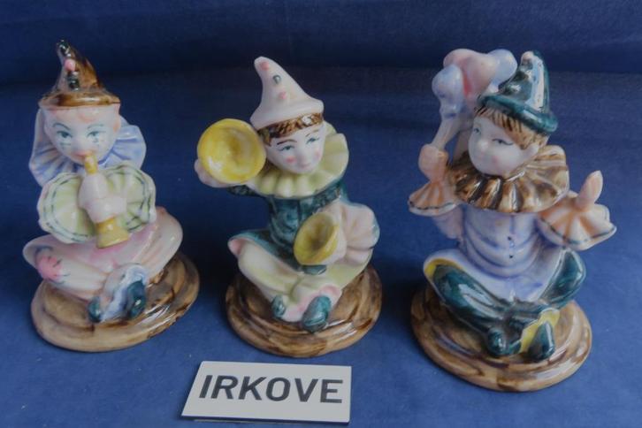 DRIE CLOWNTJES * PORSELEIN Beeldjes *, Verzamelen, Beelden en Beeldjes, Zo goed als nieuw, Mens, Verzenden