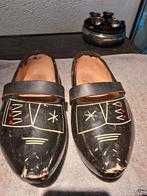 Oud paar klompen leuk ter decoratie aan de schutting, Tuin en Terras, Werkkleding, Overige merken, Gebruikt, Schoenen, Heren