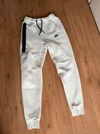 Nike tech broek xs, Kleding | Heren, Sportkleding, Beige, Ophalen of Verzenden, Zo goed als nieuw, Algemeen