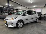 Toyota Yaris 1.5 Full Hybrid Aspiration dealer onderhouden, Auto's, Toyota, Euro 5, 1497 cc, Gebruikt, 4 cilinders
