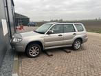 Subaru Forester 2.0 116KW AWD 2005 Grijs, Zonder motor, Auto's, Subaru, 1994 cc, Metallic lak, Stof, 74 €/maand