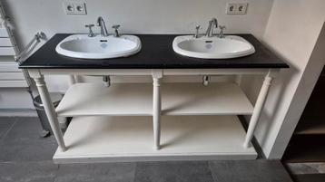 Klassiek badkamermeubel incl. Nieuwe set kranen beschikbaar voor biedingen