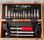 Houtsnijset in kist, Ophalen of Verzenden, Gebruikt