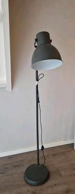 Ikea Hektar staande lamp, Huis en Inrichting, Lampen | Vloerlampen, Ophalen, Zo goed als nieuw, 150 tot 200 cm