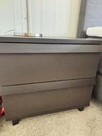 IKEA nachtkastje met 2 lades donkerbruin, Huis en Inrichting, Slaapkamer | Nachtkastjes, Ophalen, Zo goed als nieuw, Minder dan 45 cm