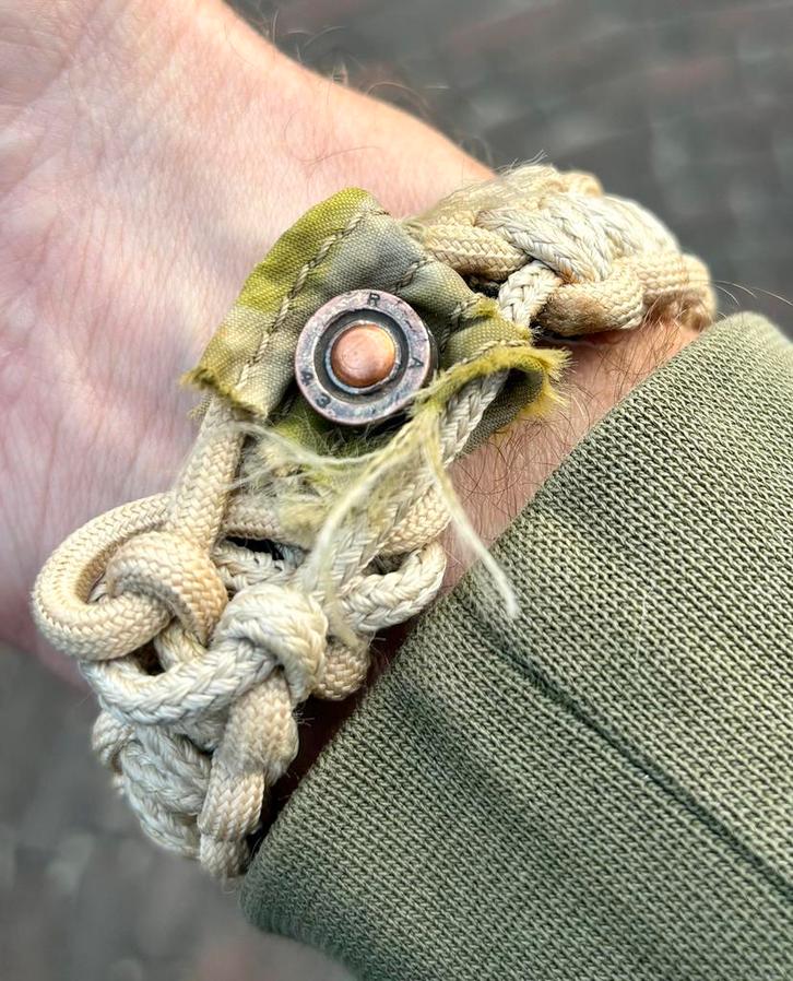 Market Garden WWII Bodemvondst paracord armband, Verzamelen, Militaria | Tweede Wereldoorlog, Overige soorten, Nederland, Verzenden