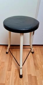 Brabantia kruk vintage metalen onderstel + skai bekleed top, Ophalen, Gebruikt, Staal