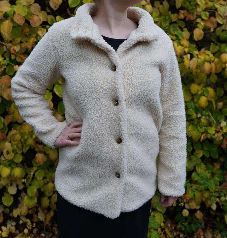 Teddyjas maat M, Kleding | Dames, Jassen | Winter, Zo goed als nieuw, Maat 38/40 (M), Beige, Ophalen of Verzenden