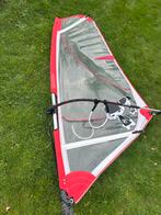 Grommet Windsurf Zeil 2.5m + Giek + Mastvoet & Mast, Watersport en Boten, Windsurfen, Ophalen of Verzenden, Minder dan 5 m², Complete set
