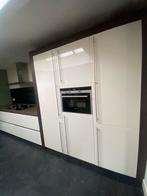 Keuken hoogglans wit met spoeleiland, Ophalen, Gebruikt, Wit, Graniet of Steen