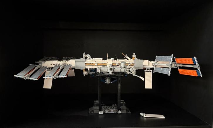 LEGO ISS Ruimtestation, Kinderen en Baby's, Speelgoed | Duplo en Lego, Zo goed als nieuw, Lego, Complete set, Ophalen