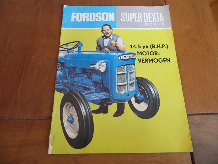 Zeldzame NL folder Fordson Super Dexta 1964, zeer mooi!, Boeken, Auto's | Folders en Tijdschriften, Zo goed als nieuw, Ford, Ophalen of Verzenden