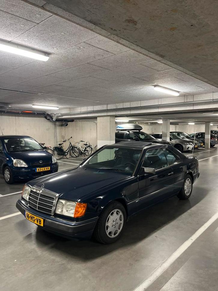 Mercedes-Benz 200-Serie 230coupe sportline1992 Blauw, Auto's, Mercedes-Benz, Particulier, 200-Serie, Elektrische ramen, Open dak