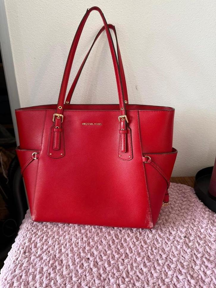 Rode Michael Kors handtas, Sieraden, Tassen en Uiterlijk, Tassen | Damestassen, Gebruikt, Handtas, Rood, Ophalen of Verzenden