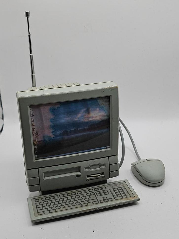 Vintage Radio in Computer Vorm, Verzamelen, Elektronische Apparatuur, Ophalen of Verzenden