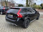 Volvo V60 2.5 T5 AWD 5 Cilinder! Schuifdak Keyl € 23.900,0, Auto's, 2497 cc, Zwart, Leder, 256 pk