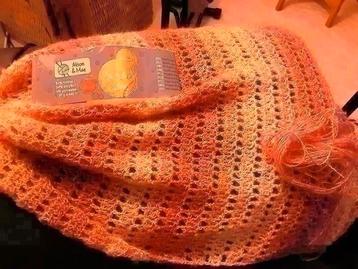 GEZOCHT: Scarfie cake special roze beschikbaar voor biedingen