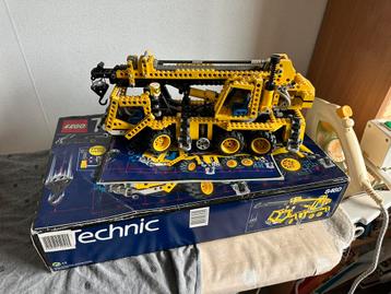 Lego Technic  8460 Pneumatische kraan beschikbaar voor biedingen