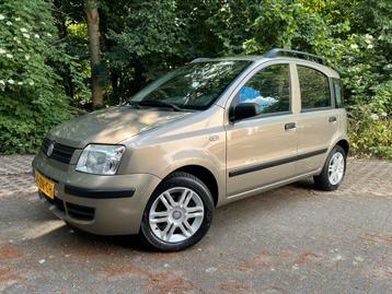 Fiat Panda 1.2 Airco - Trekhaak - NL auto - Dealer onderhoud beschikbaar voor biedingen