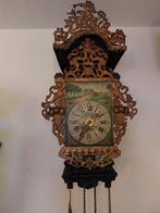 Nog te koop! Antieke Friese stoelklok voor hobbyist, Ophalen