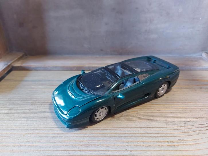 Jaguar XJ220 Maisto 1:24, Hobby en Vrije tijd, Modelbouw | Auto's en Voertuigen, Gebruikt, Auto, 1:32 tot 1:50, Overige merken