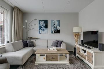 Hoekbank Pronto wonen lichtgrijs zoals nieuw kussens gratis beschikbaar voor biedingen