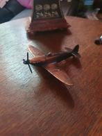 Vliegtuig WWII puntenslijper, Hobby en Vrije tijd, Modelbouw | Vliegtuigen en Helikopters, Ophalen, Zo goed als nieuw, 1:72 tot 1:144
