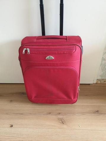 Samsonite Rode Trolley Koffer beschikbaar voor biedingen