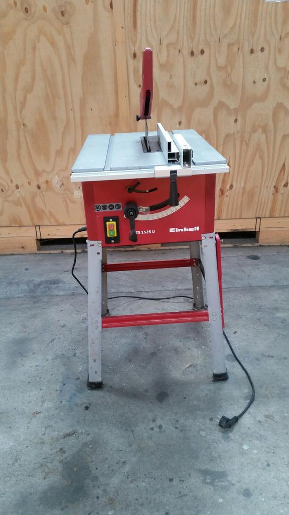Einhell zaagtafel elektrisch, Doe-het-zelf en Verbouw, Gereedschap | Zaagmachines, Gebruikt, Cirkelzaag, 1200 watt of meer, 30 tot 70 mm