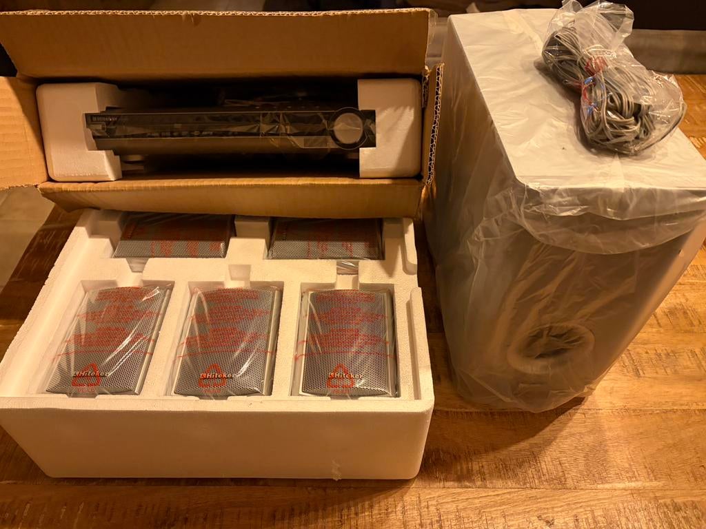 Nieuwe Home cinemaset van Hiteker, Overige merken, Nieuw, Ophalen of Verzenden, 5.1-systeem