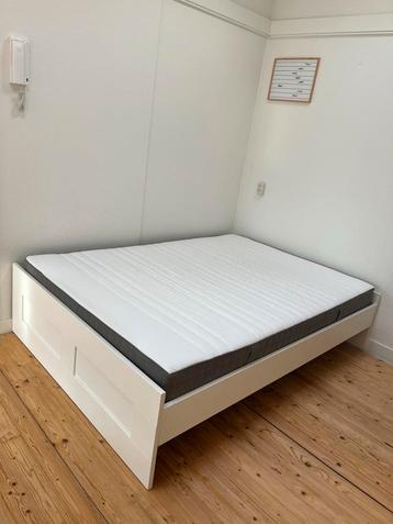 IKEA Brimnes Bed (oude versie) 140x200 beschikbaar voor biedingen
