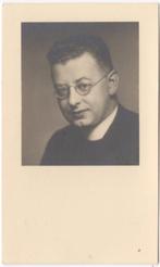 pater Eduard C.F. Schröder 1910 Eindhoven + 1950 Amsterdam, Verzamelen, Bidprentjes en Rouwkaarten, Verzenden