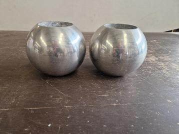 2 leuke aluminium kandelaars voor waxinelichten  beschikbaar voor biedingen