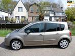 Renault Grand Modus 1.2 TCE 101pk Clima Cruise Trekhaak Hoge, Voorwielaandrijving, Euro 5, Gebruikt, 4 cilinders