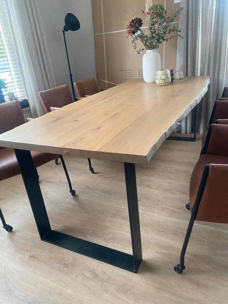 Te koop boomstam tafel zo goed als nieuw., Huis en Inrichting, Tafels | Eettafels, Zo goed als nieuw, 50 tot 100 cm, 200 cm of meer