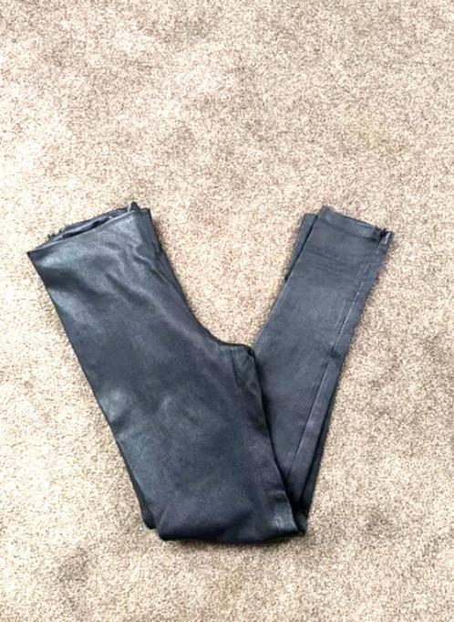 BALENCIAGA zwarte leather look tregging broek mt 26 CHCS, Kleding | Dames, Broeken en Pantalons, Zo goed als nieuw, Zwart, Lang
