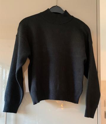 Leuke zwarte trui, maat XS beschikbaar voor biedingen