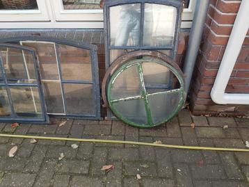 Diverse ronde stalramen  beschikbaar voor biedingen