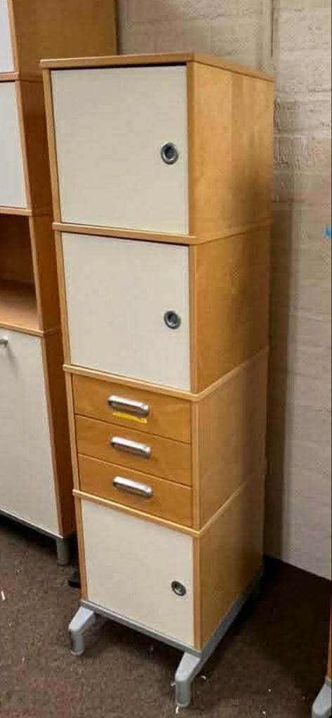 IKEA Effektiv kast - nette staat, gratis af te halen, Huis en Inrichting, Kasten | Overige, Zo goed als nieuw, Ophalen