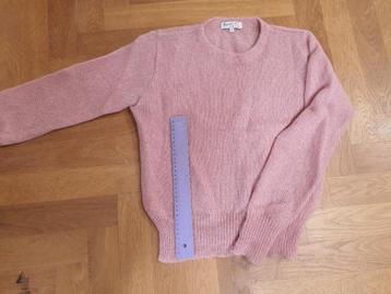 Trui Agnes B M/L (3) beschikbaar voor biedingen