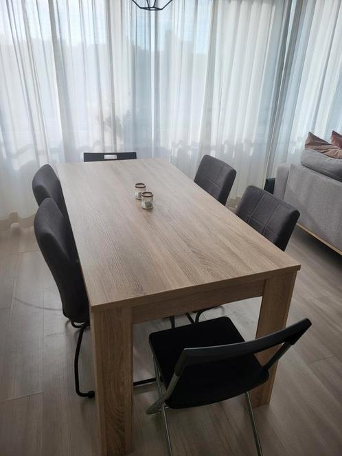 Eettafel Jysk + 4 stoelen, Huis en Inrichting, Complete inboedels, Ophalen