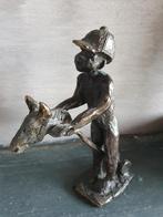 Bronzen beeldje van jongen met stokpaard, Antiek en Kunst, Kunst | Beelden en Houtsnijwerken, Ophalen of Verzenden