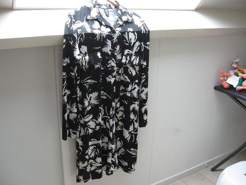 Soepel IZ NAIZ doorknoop jurk blouse tuniek jas et XXL €25.-, Kleding | Dames, Grote Maten, Nieuw, Jurk, Zwart, Ophalen of Verzenden