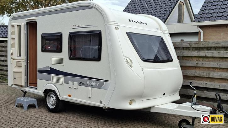 Hobby De Luxe 400 SF incl.Unico Luif. en mover, Caravans en Kamperen, Caravans, Bedrijf, tot en met 3, 750 - 1000 kg, Treinzit