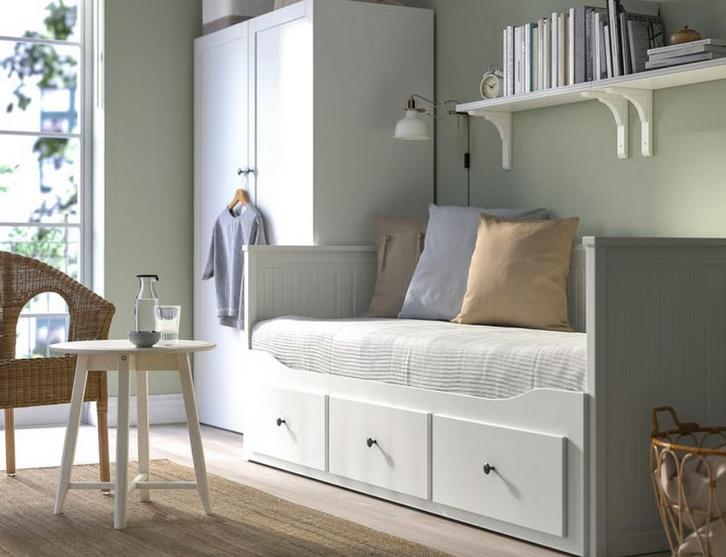 Mooi Ikea Hemnes Bed, Huis en Inrichting, Slaapkamer | Bedden, Zo goed als nieuw, Tweepersoons, 80 cm, Hout, Wit, Ophalen