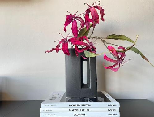 Vintage Postmoderne Keramieken Ikebana Vaas Modernist 80s, Huis en Inrichting, Woonaccessoires | Vazen, Gebruikt, Zwart, Minder dan 50 cm