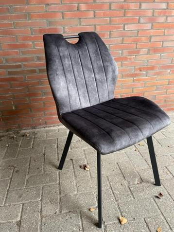 Eetkamerstoel industriële /antraciet  actie €.75,= voorraad beschikbaar voor biedingen