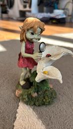Pixies beeldje elf met bloem, Ophalen of Verzenden, Gebruikt